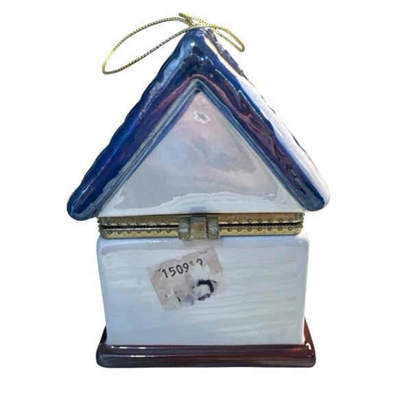 2011 MR CHRISTMAS PORCELAIN MUSIC HINGED HOUSE ORNAMENT MOVING CRITTERS INSIDE - Picture 5 of 8